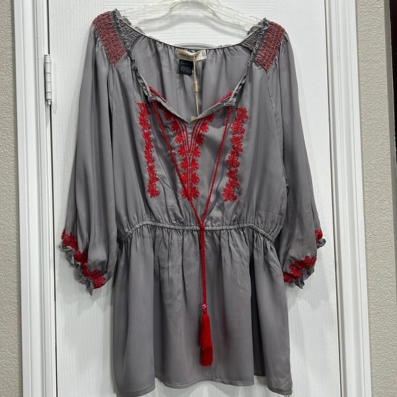 Urban Mangoz Tops - Urban Mangoz 100% Cotton XL